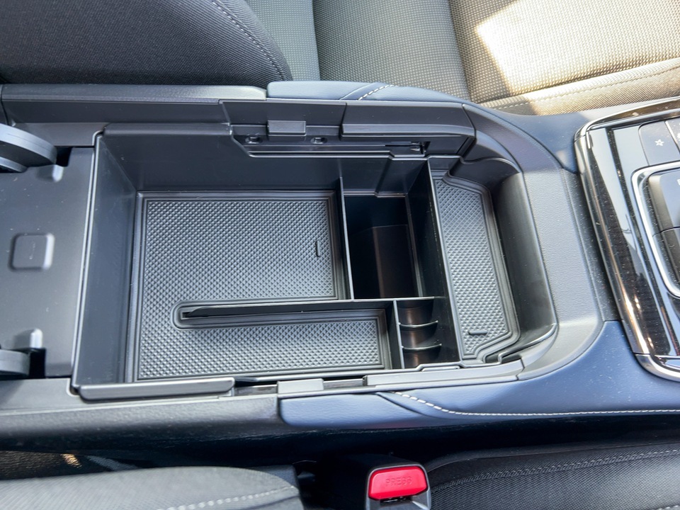 センターコンソールボックストレイ